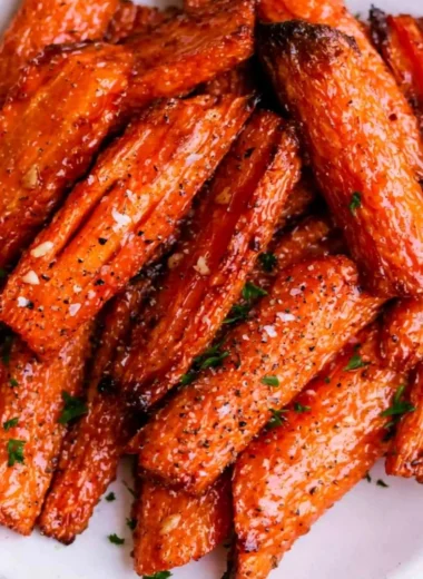 Delicious air fryer carrots with honey garlic butter in a serving dish